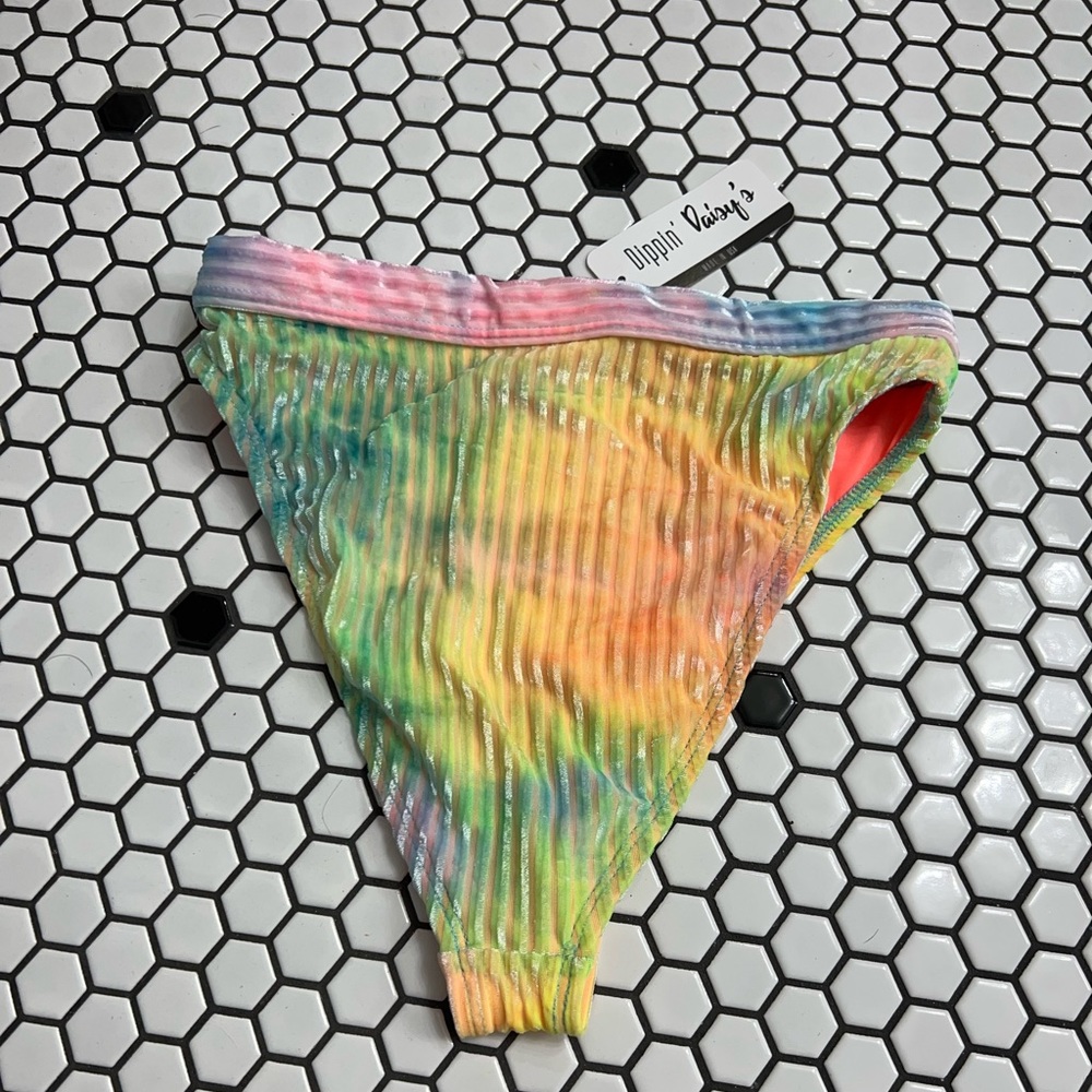 Nwt dippin daisys hi cut leg bikini bottom size small  ultra bottom